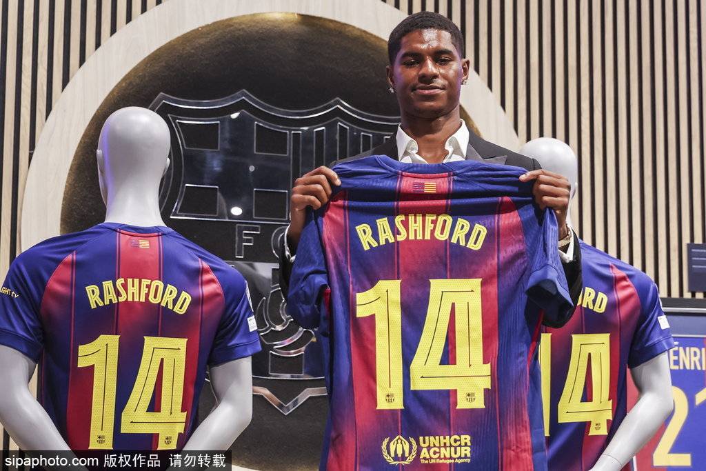 拉什福德巴萨首球震撼西甲：天生射手的西班牙征程